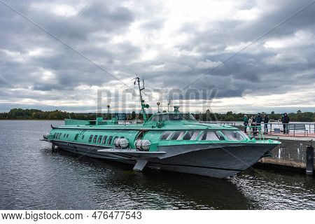 Kizhi, Russia - September 17, 2021: Kometa Motor Boat On The Pier On The Island Of Kizhi In Russia. 