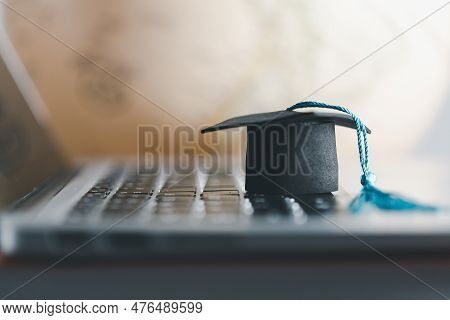 Graduation Cap With Earth Globe. Concept Of Global Business Study, Abroad Educational, Back To Schoo