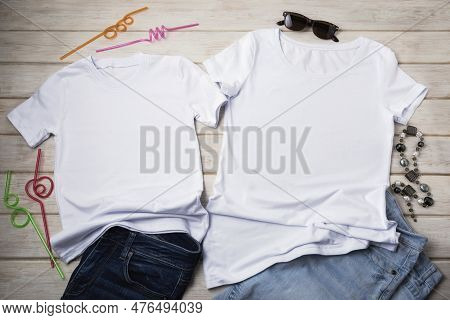Mock-up Of A T-shirt All-color T-shirts, Digital Mockups, T-shirt In A Regular Size For Both Sexes W