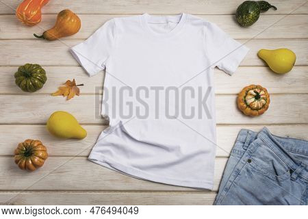 Mock-up Of A T-shirt All-color T-shirts, Digital Mockups, T-shirt In A Regular Size For Both Sexes W