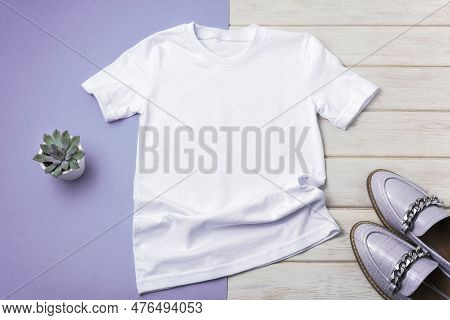 Mock-up Of A T-shirt All-color T-shirts, Digital Mockups, T-shirt In A Regular Size For Both Sexes W