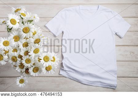 Mock-up Of A T-shirt All-color T-shirts, Digital Mockups, T-shirt In A Regular Size For Both Sexes W