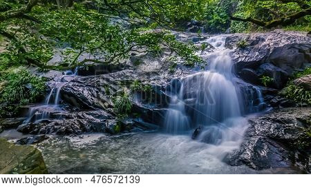 A Lin Yuen Terrace Falls, Hong Kong