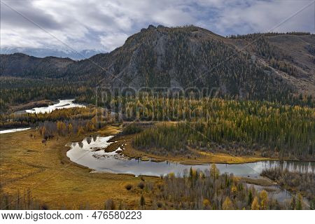 Russia. The South Of Western Siberia, The Altai Mountains. Amazing Autumn View Of The Bends Of The C