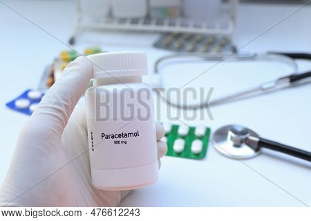 Paracetamol Pill In White Bottle, Pill Stock, Medical Or Pharmacy Concept