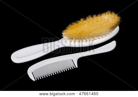 Due spazzole per capelli