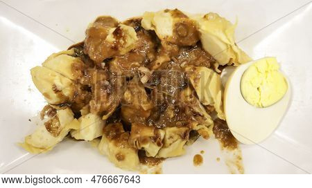 Close Up Of Batagor Siomay Bandung Popular Street Food From Bandung, Indonesia, Consist Of Tofu, Fis