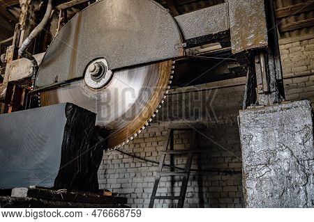 Saw For Cutting Granite. Large Cutter Cuts Granite. Stone Processing Machine. Stone Cutting At The F
