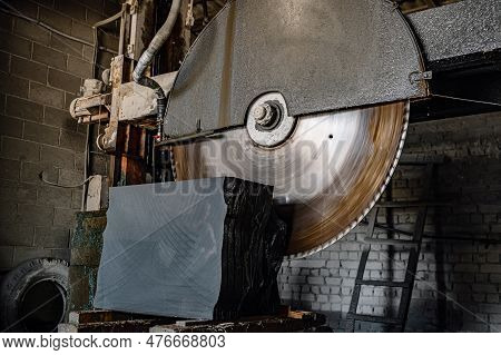 Saw For Cutting Granite. Large Cutter Cuts Granite. Stone Processing Machine. Stone Cutting At The F