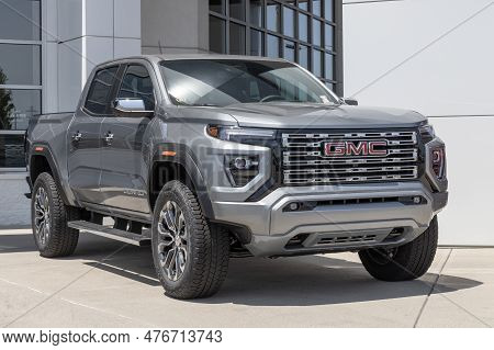 Fishers - Circa May 2023: Gmc Canyon Denali Pickup Display At A Dealership. Gmc Offers The Canyon In