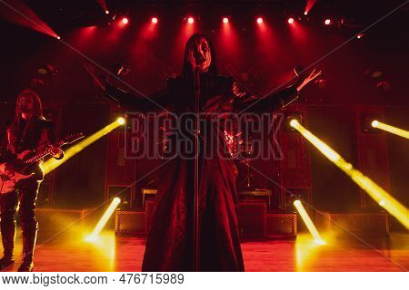 Royal Oak, Michigan -usa - May 16, 2023: Avatar Performing At The Royal Oak Music Theater With Guest