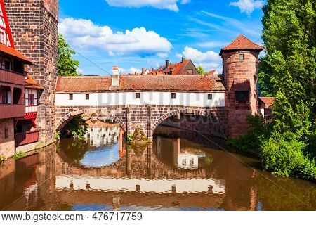 Wasserturm Tower, Weinstadel Medieval House And Henkerbrucke Bridge At Pegnitz River In Nuremberg Ol