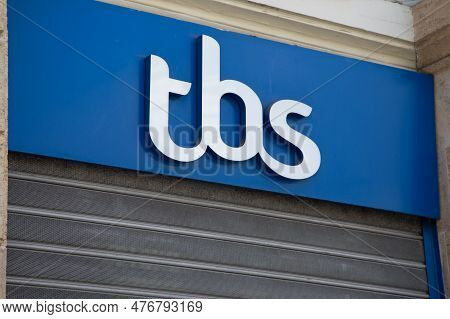 Bordeaux ,  Aquitaine France - 04 17 2023 : Tbs Sign Logo And Text Brand Front Wall Facade Store Foo