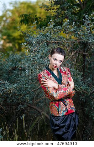 Donna sulla natura