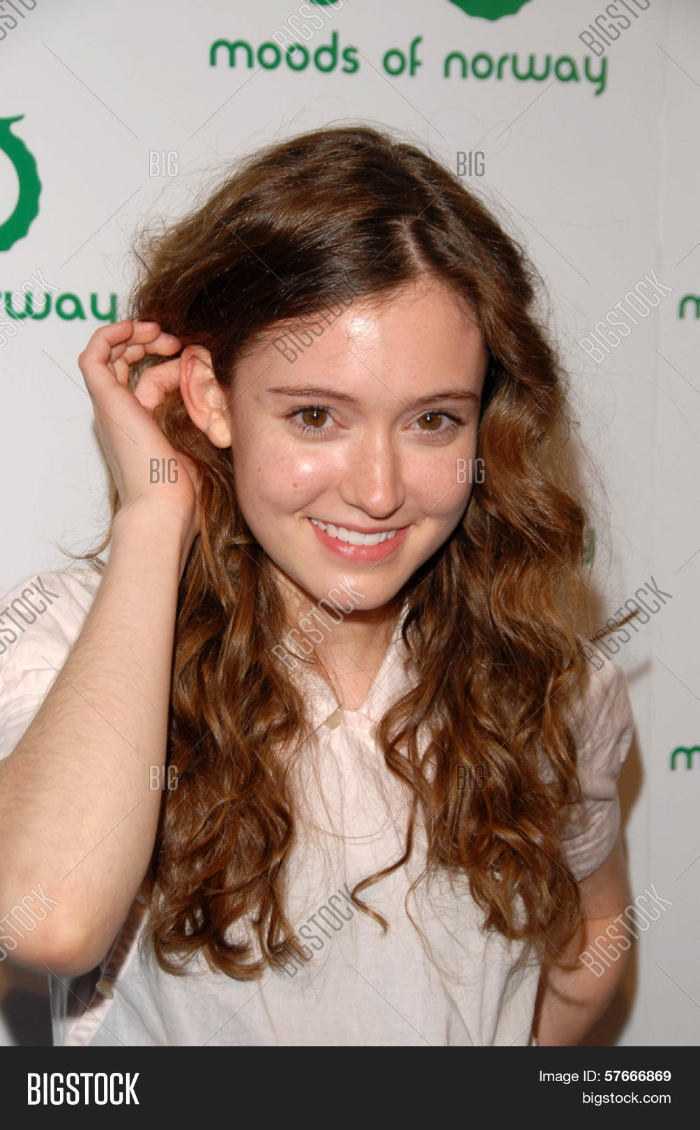 Hayley McFarland Hayley McFarland new picture Hayley McFarland Hayley McFarland new pictures