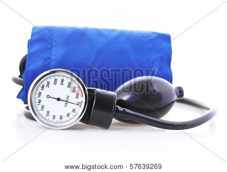 Tonometer