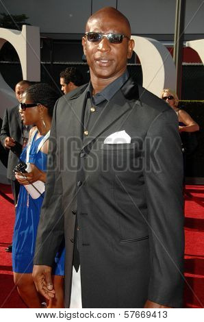 Eric Dickerson  at the 17th Annual ESPY Awards. Nokia Theatre, Los Angeles, CA. 07-15-09