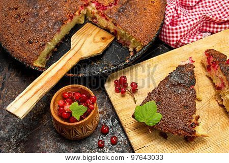 Mannik With Red Currants