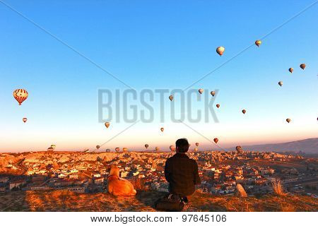 hot-air balloon in capadocia turkey
