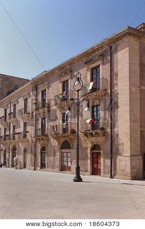 Byggnad i italienska staden av Syracusa