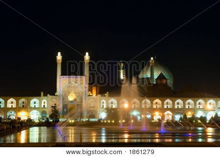 Imam pladsen om natten, Isfahan, Iran