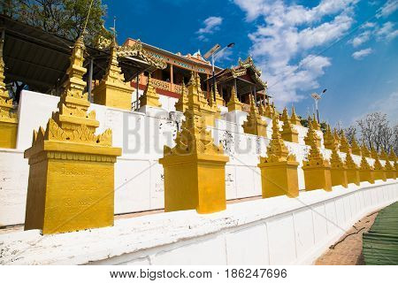  U Min Thonze pagoda in Sagaing at Mandalay hill , Myanmar.(Burama)