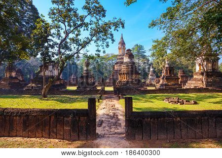 Sukhothai, Thailand - January 17 2017: Wat Chedi Jet Thaew In The Precinct Of Si Satchanalai Histori
