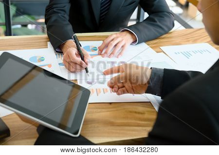 Startups Businessmen Teamwork Brainstroming Meeting To Discuss Plan Startup Project..