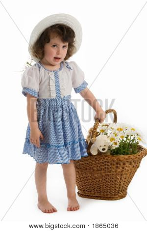 Une belle petite fille avec Bonnet.