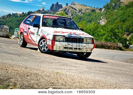 YALTA, UK-SEPTEMBER 11: Ukrainske team i race på Lada, Race Jalta Prime Rally, September 11, 20