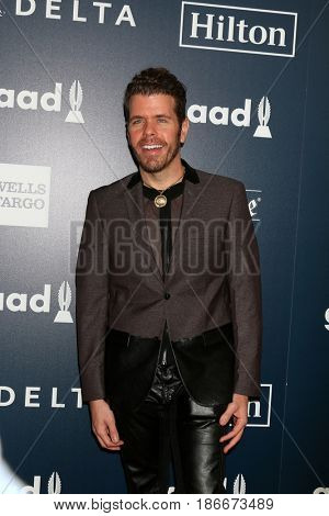 LOS ANGELES - APR 1:  Perez Hilton at the 28th Annual GLAAD Media Awards at Beverly Hilton Hotel on April 1, 2017 in Beverly Hills, CA