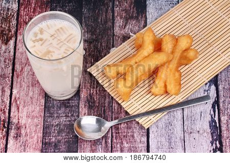 Soybean Milk Filling Jelly ,cereal And Grain Served With Deep-fried Dough Stick As Patongko