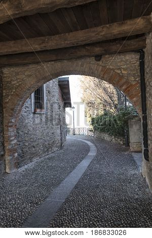 Montevecchia (Lecco Brianza Lombardy Italy): alley in the old village
