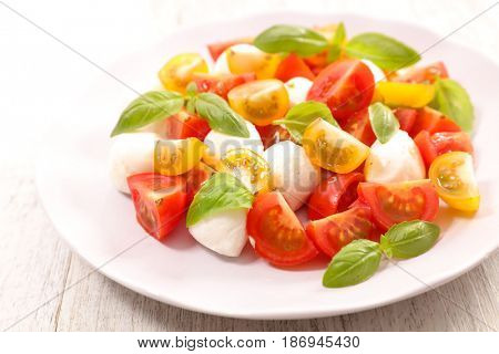 tomato salad with mozzarella and basil