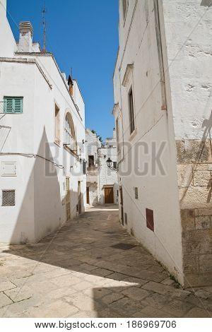 Characteristic alleyway of Locorotondo. Puglia. Southern Italy.