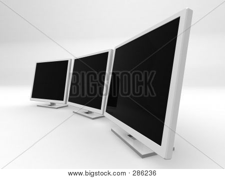 Três monitores 2
