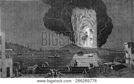 Eruption of Vesuvius August 8, 1779, vintage engraved illustration. From the Universe and Humanity, 1910.