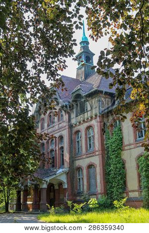 Ruins Of Beelitz-heilstätten Lost Place Berlin Brandenburg;