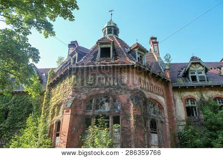Ruins Of Beelitz-heilstätten Lost Place Berlin Brandenburg;
