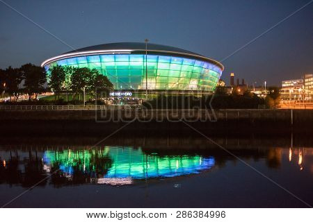 Glasgow/scotland - September 20 2016: The Sse Hydro Lit Up In Blue And Green And Reflected In The Cl