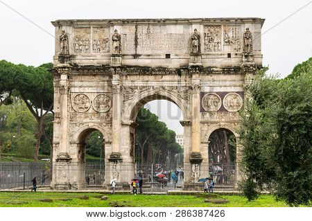 Rome, Italy - November 4, 2018: The Arch Of Constantine, A Triumphal Arch In Rome Situated Between T
