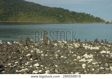 Beautiful Stone On Koh Hin Ngam , Tarutao Marine National Park In Satun Province, Thailand