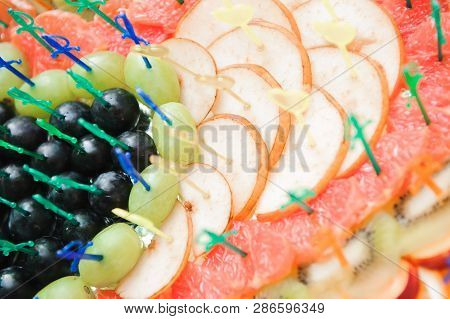 Wedding Banquet In A Restaurant, Assorted Fruit, Heart Of Banana, Berry, Kiwi