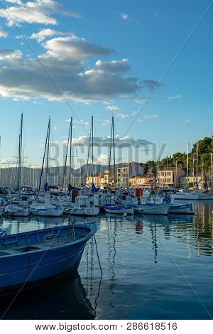 August 13, 2018, Small Fishermans And Yacht Haven, Marina In Saint-mandrier-sur-mer, Provence, Franc