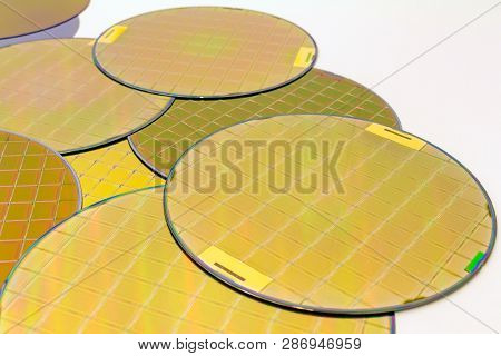 Many Silicon Wafers Three Types - Gold Color Wafes With Microchips