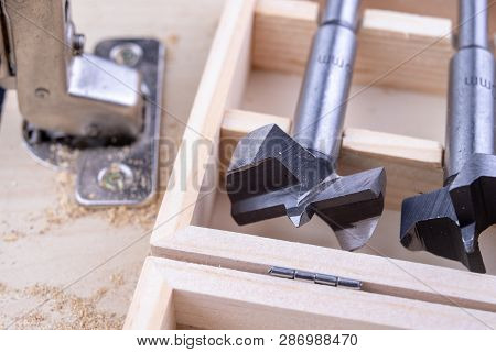 Carpentry Drill, Used To Mount Furniture Hinges. A Cutter Used To Mount Furniture From Chipboard. Da