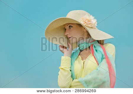 Beautiful Woman D Wide-brimmed Hat Lived Blue Background