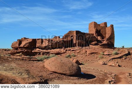 Beautiful Red Rock Ruins Of Wukoki In Arizona.
