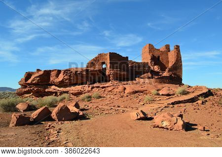 Scenic Look At Teh Red Rock Ruins Of Wukoki.