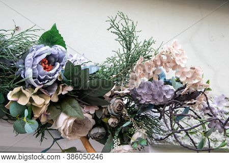 Cool Vintage Beautiful Multicolored Artificial Flowers Background